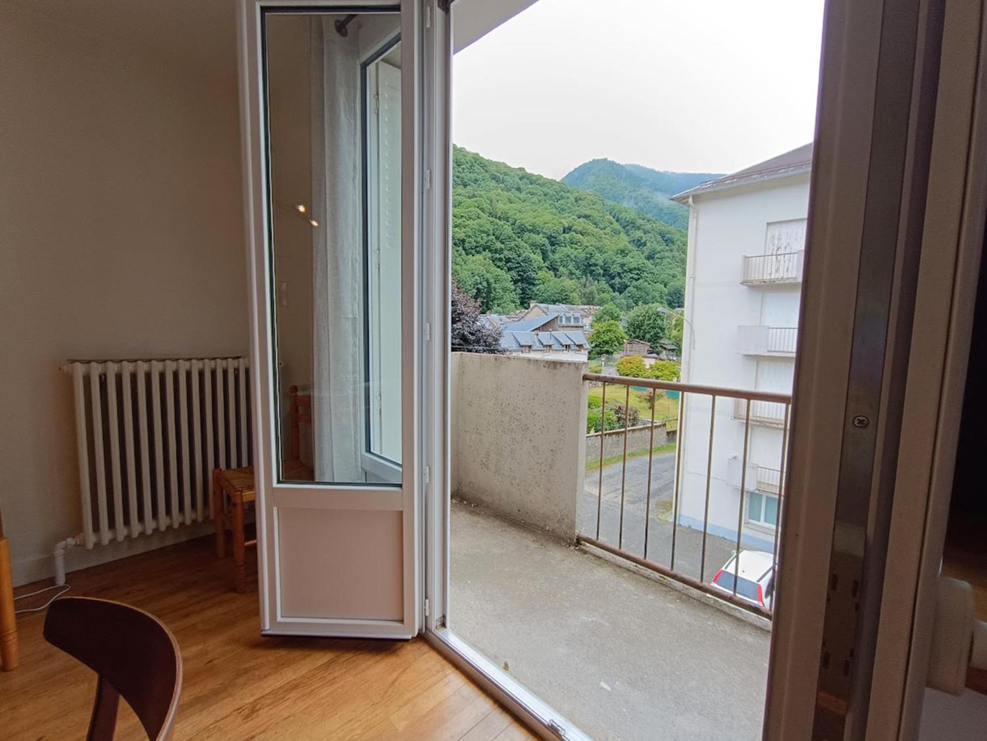 L'Appart Du Maupas, T3, Wifi, Parking Bagnères-de-Luchon Esterno foto