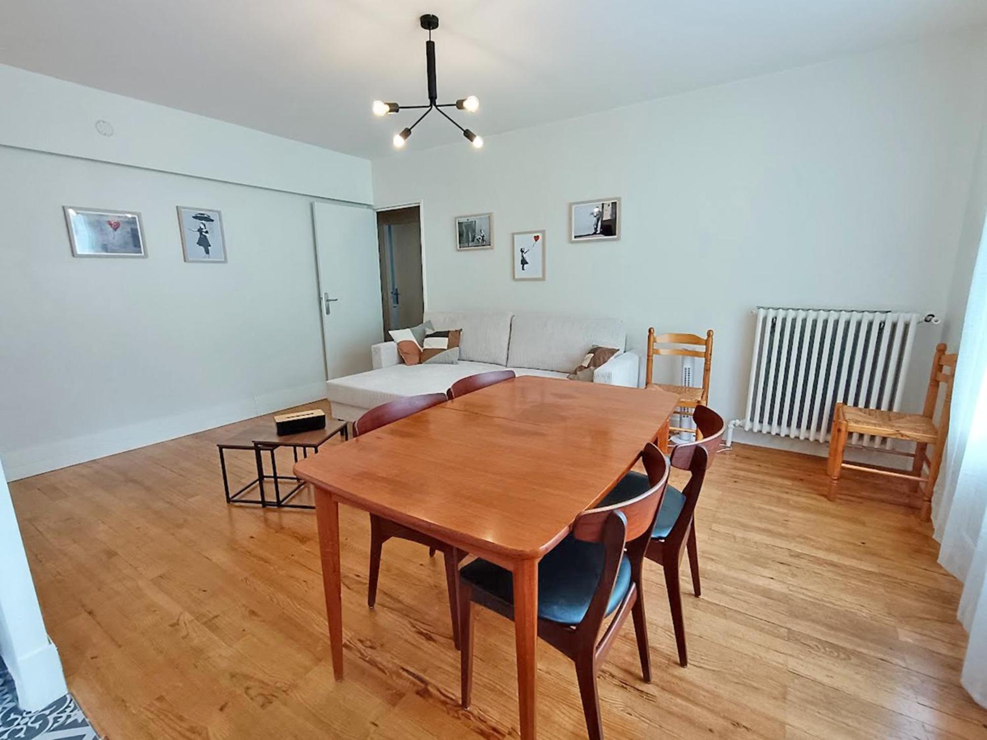 L'Appart Du Maupas, T3, Wifi, Parking Bagnères-de-Luchon Esterno foto