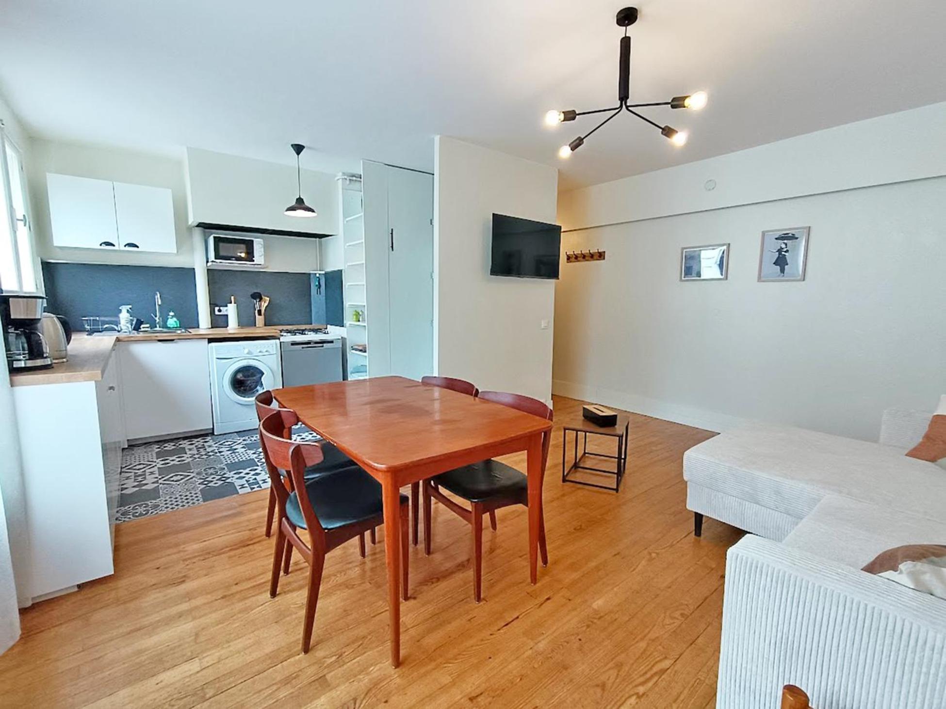 L'Appart Du Maupas, T3, Wifi, Parking Bagnères-de-Luchon Esterno foto